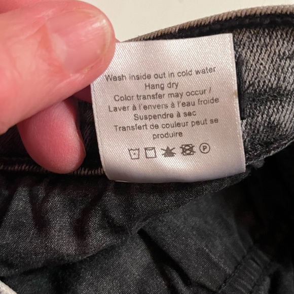 Veronica Beard Maera Skinny High Rise Jeans in Black Acid Wash - Picture 6 of 7